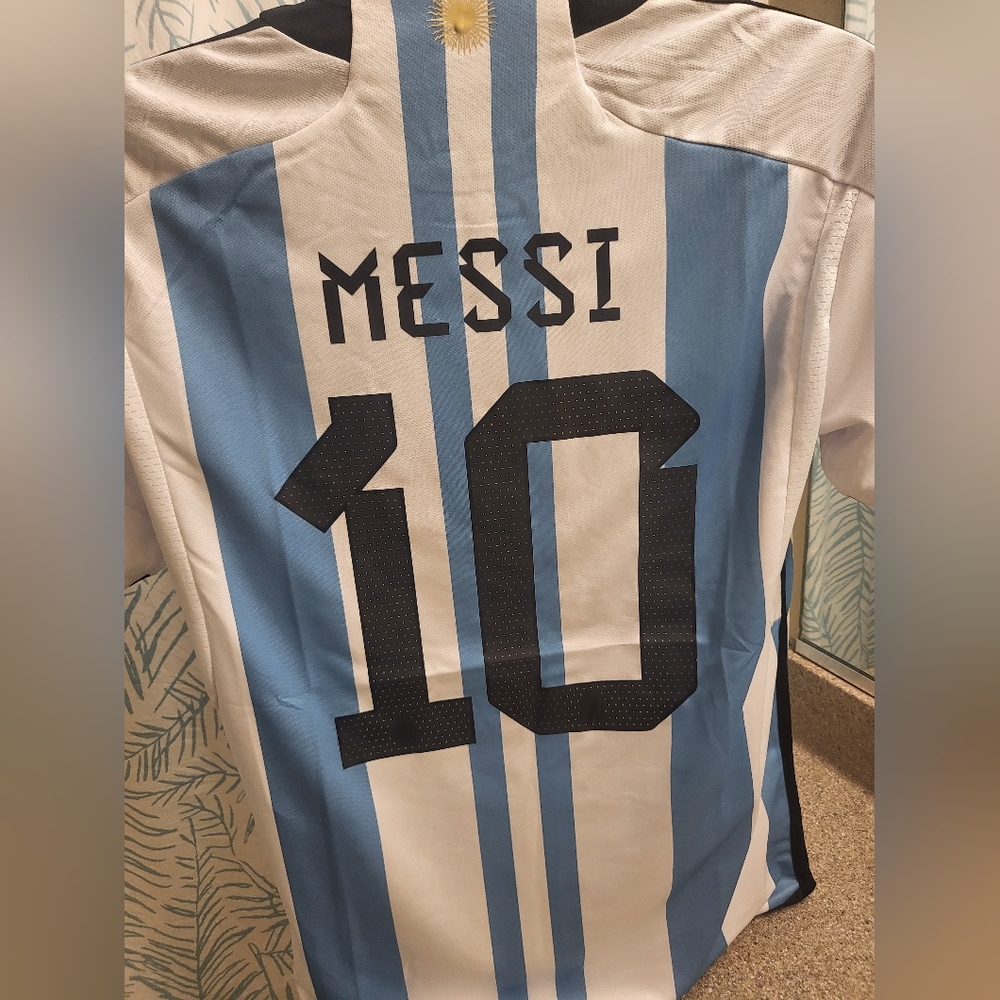Messi Argentina jersey